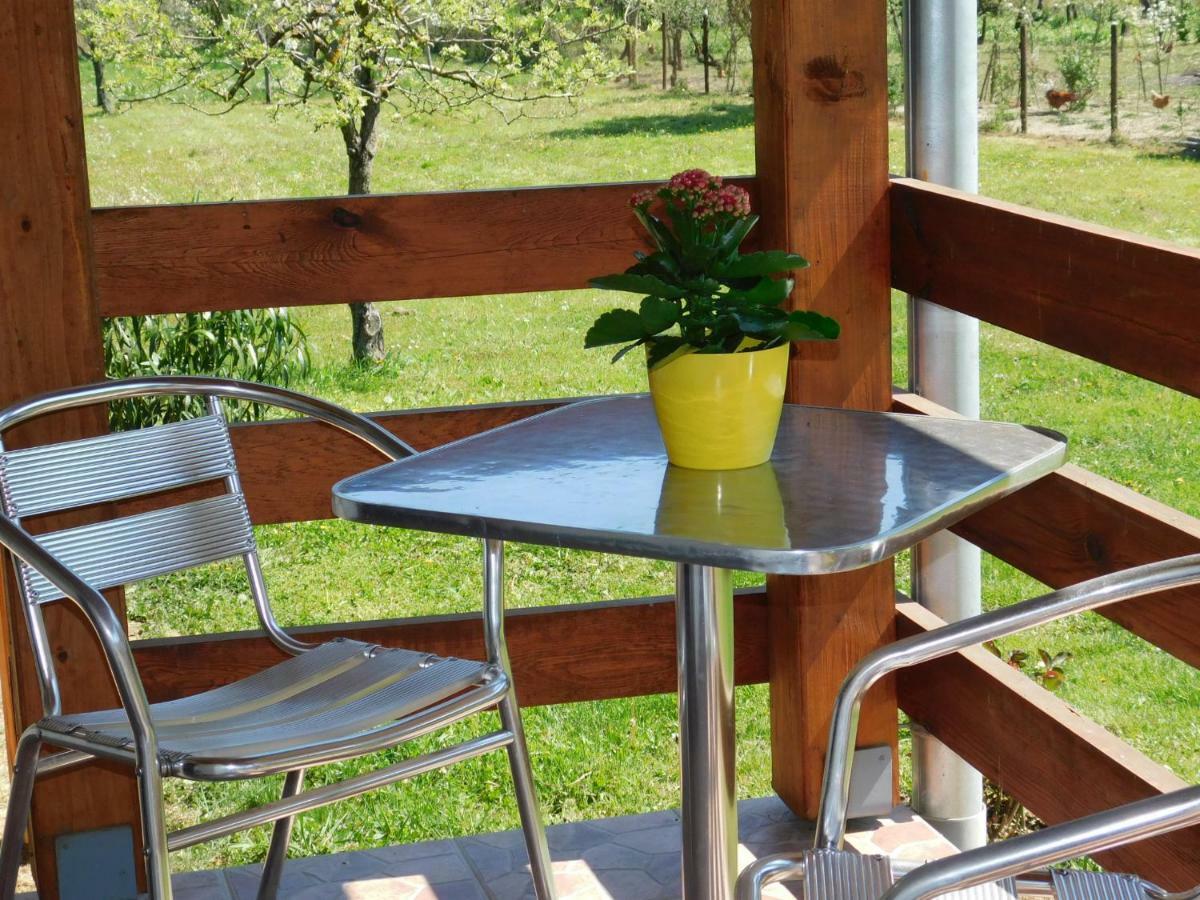 8888 Apartmanhaz Lispeszentadorjan Luaran gambar